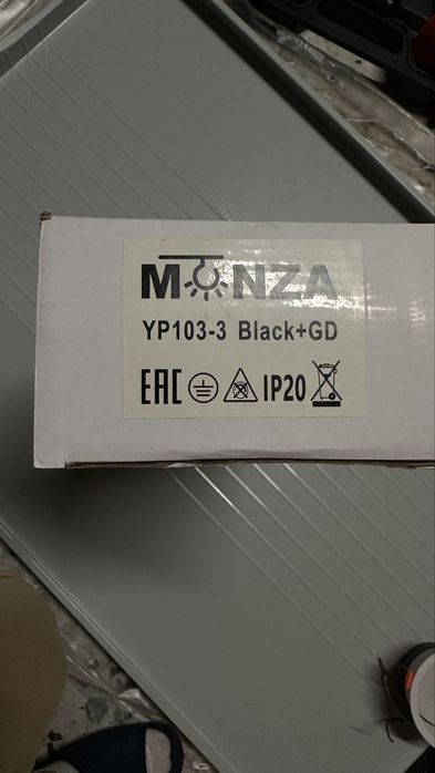 Продам люстры бра , отличного качества