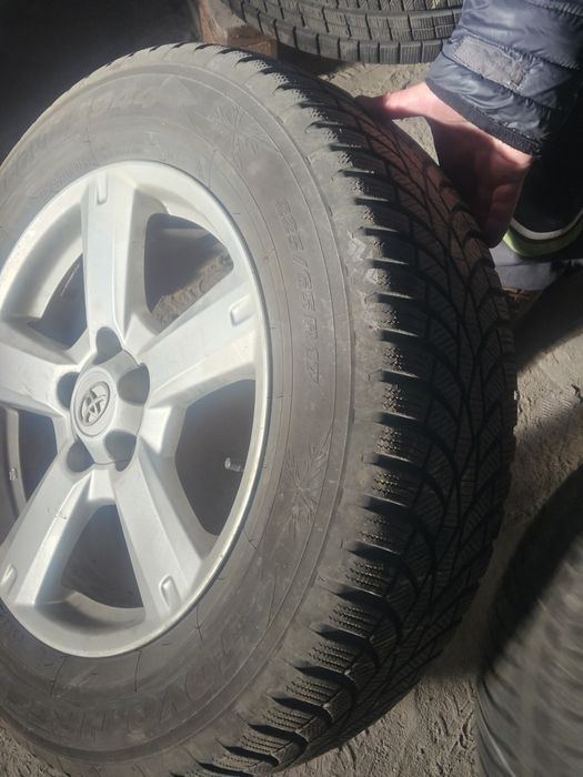 Гуми с джанти , зимни