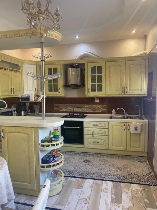 Кухня гарнитур со всеми бытовыми