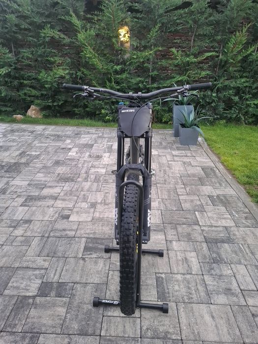 Продавам колело Canyon Sender CF 8.0