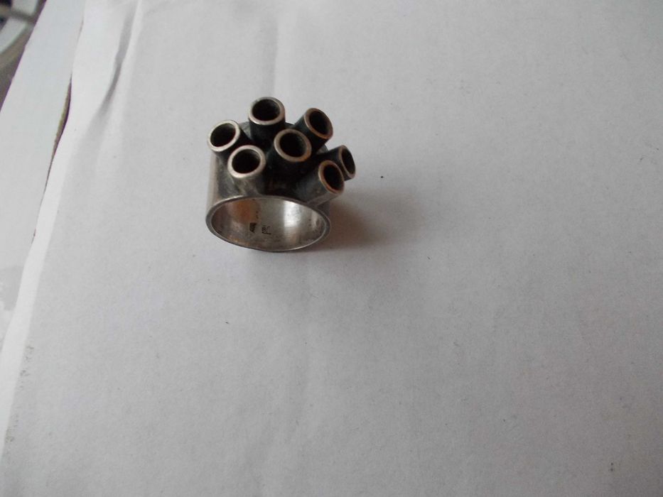 Inel vechi din argint 32