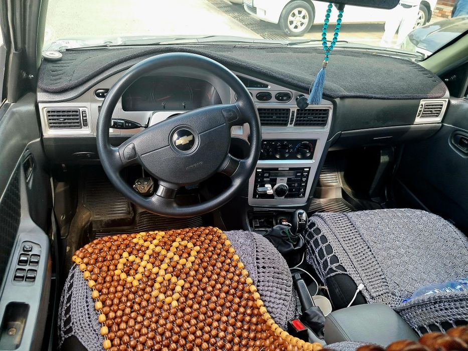 Nexia 2 luks kondisoner sotilade 2014 naxtga va avto krediga chiqade