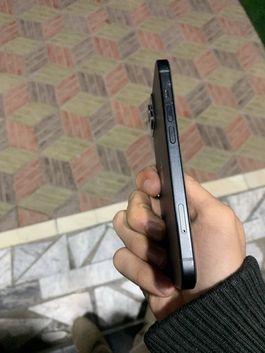 iPhone 15 8/128 99 Ёмкость