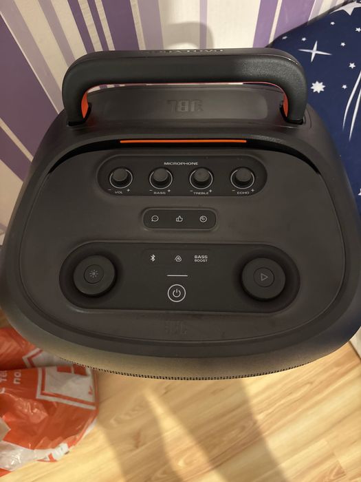 Тонколона JBL 520 на една седмица чисто нова