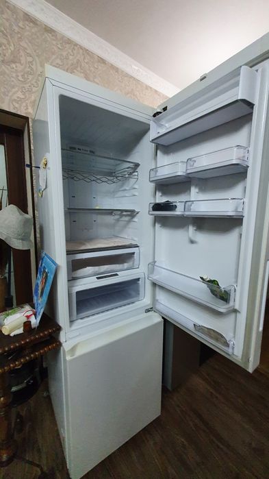 Холодильник самсунг!