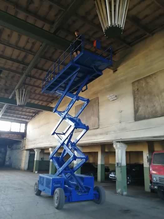 Ножничный подъёмник