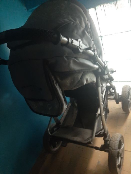 Детская коляска . продам.