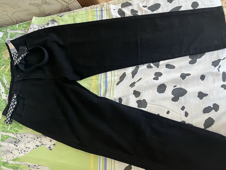 Продам новые джинсы брюки мом
