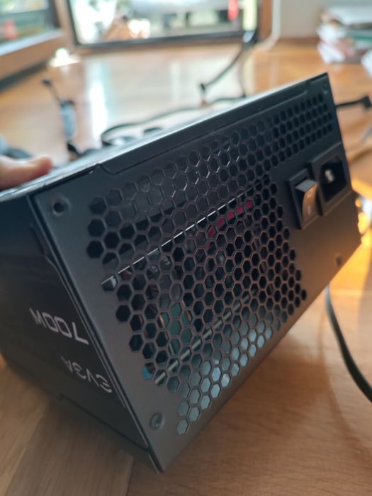 Захранване EVGA 700W