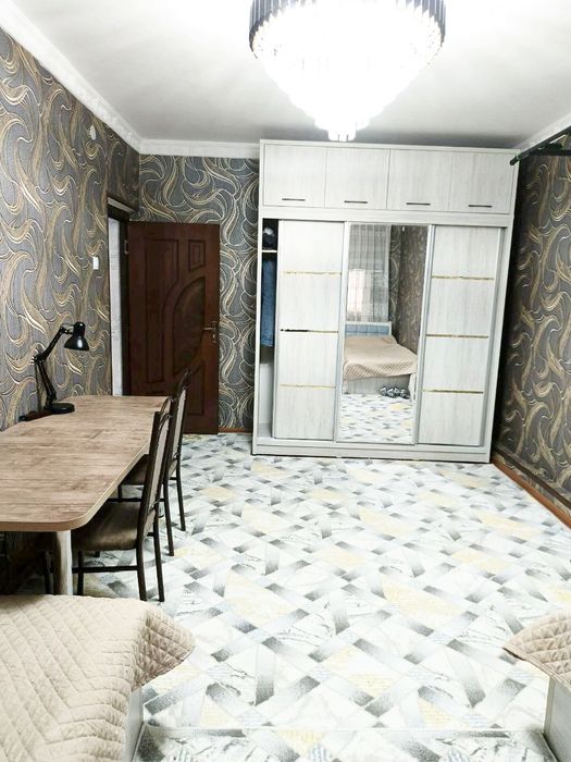 4 xonali 2-qavatda kvartira sotiladi