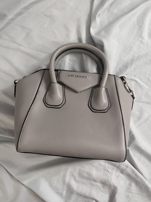 Givenchy малка чанта