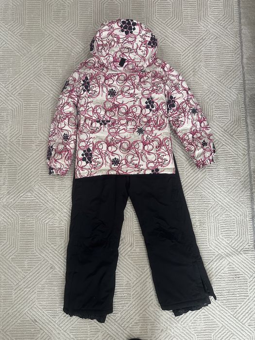 Продается зимний костюм на девочку