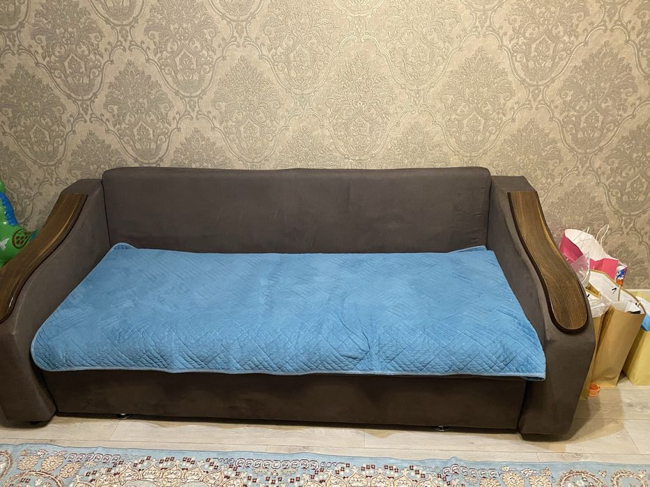 Продам диван 2м*80см раскладной