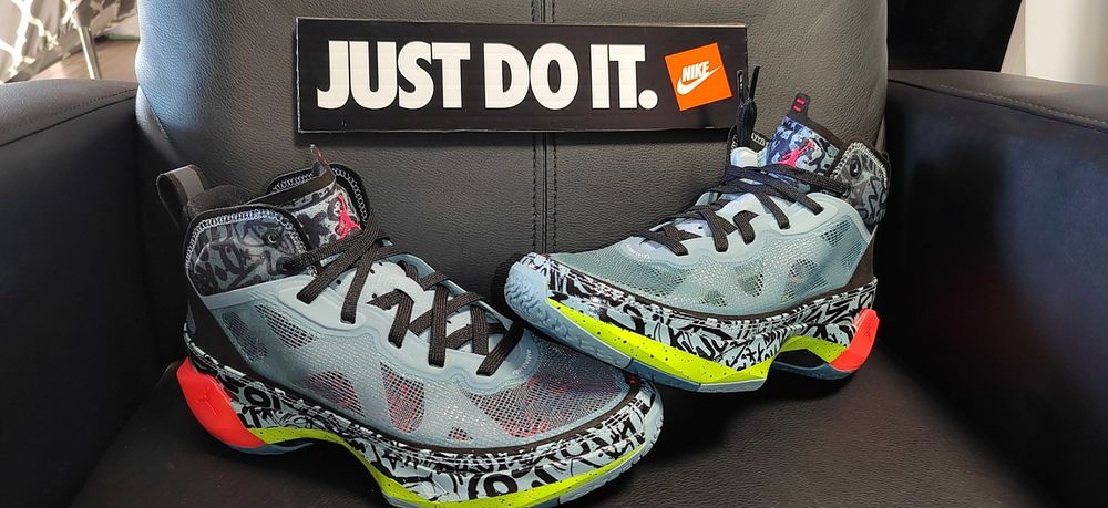 Nike Air Jordan XXXVII Satou, номер 37,5 и номер 38,5