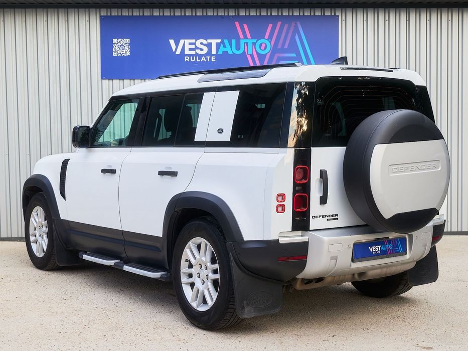 Land Rover Defender 2020 diesel, 37.184 € — imagine 3