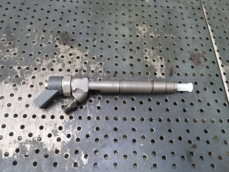 Injector nou 1.7 cdi mercedes a class w168 0986435005