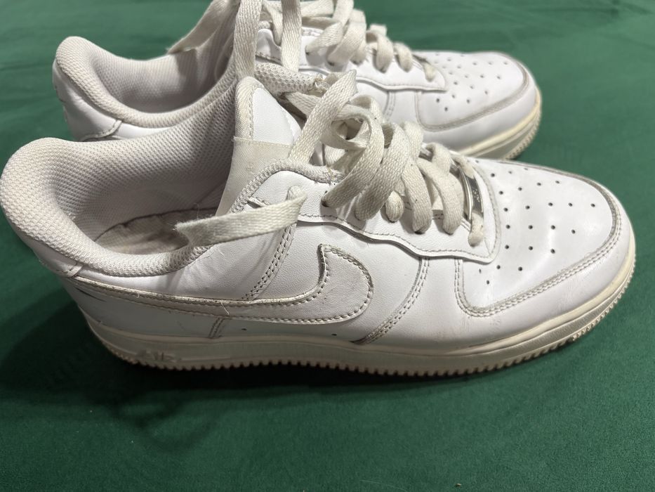 Afidasi albi nike