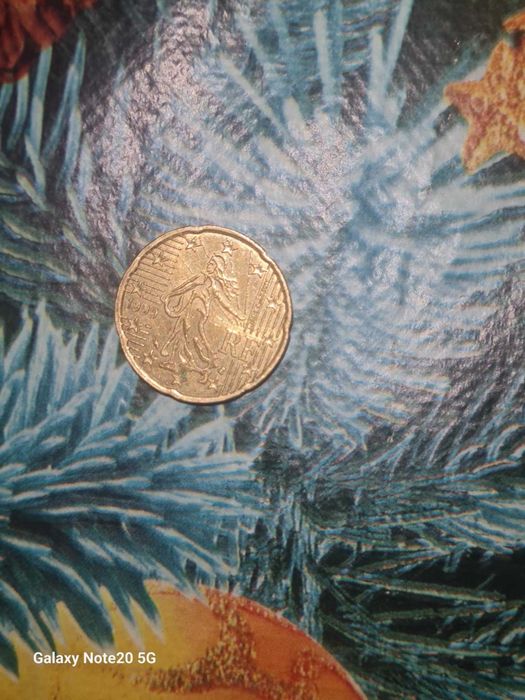 Vând diferite monede de colecție