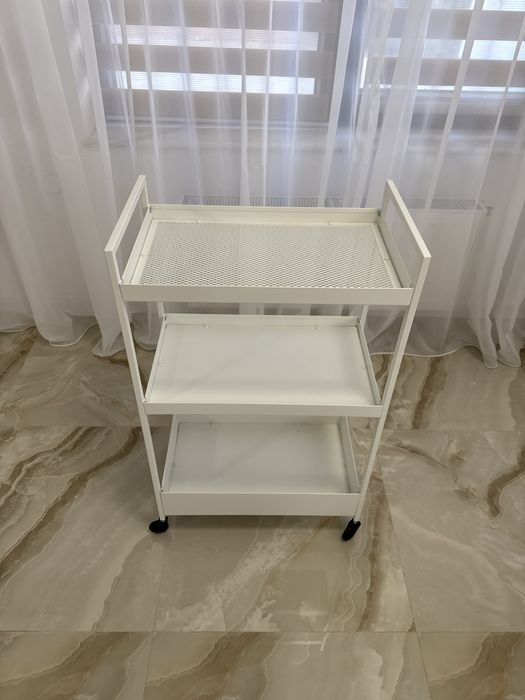 Ucenic cosmetic alb metal