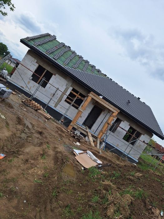 Reparați acoperișuri