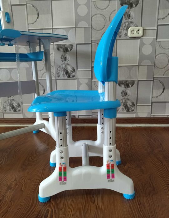 Доставка бесплатная парта регулируемый стол стул учебиу