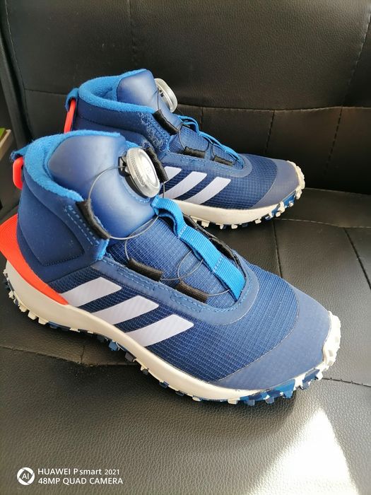 Адидас детски маратонки 33номер