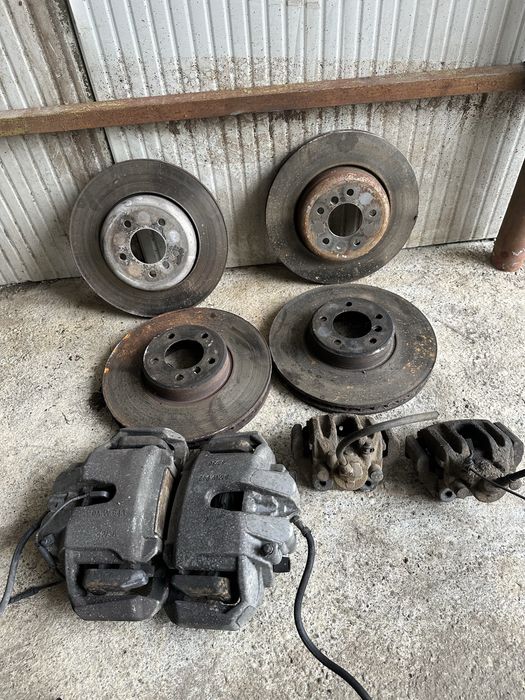 Kit frane BMW Seria 5 E60 E61 535d etrier stanga Dreapta e60 535d 272cp 286cp discuri fata spate 535 E60