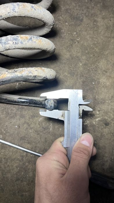 Пружины на мерседес  210 авангард