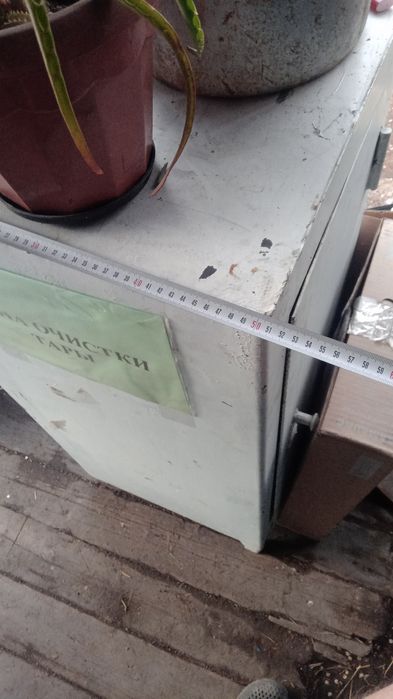 Продам металический сейф