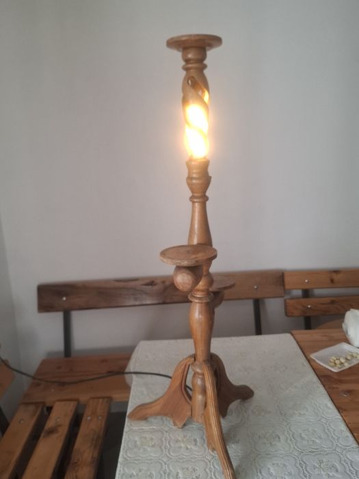 Античен дървен лампион с антикварна стойност