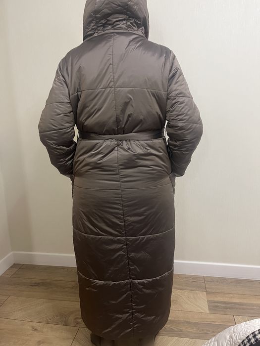 Продам зимний пуховик