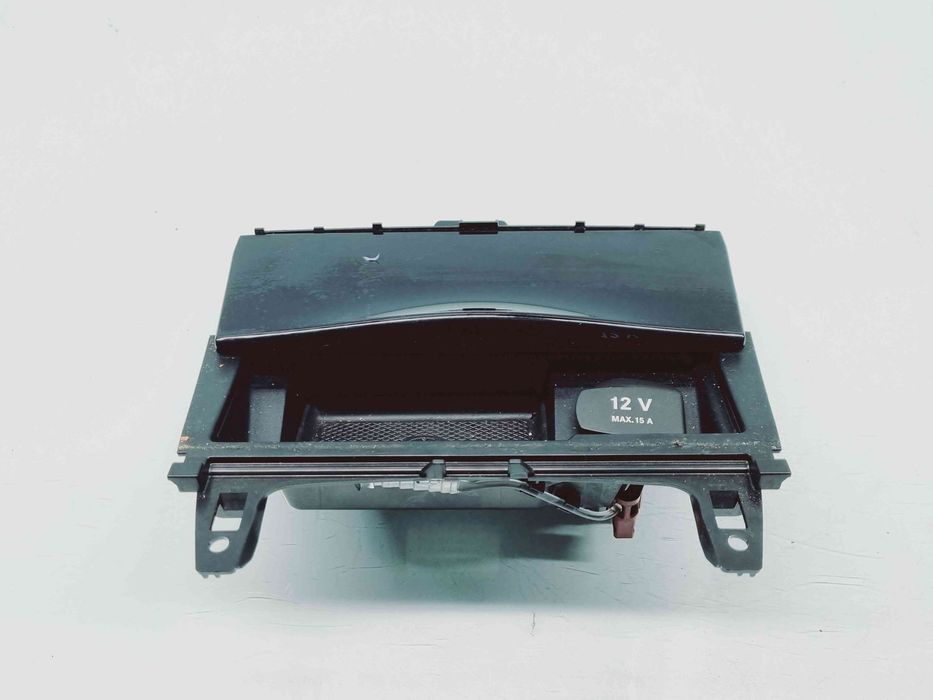 Scrumiera Mercedes Clasa GLK (X204) [Fabr 2008-prezent] A2046801350 3.