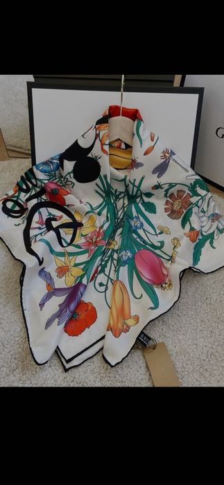 Eșarfe Gucci, modele 2026, 90×90cm, 100%  mătase, 7 modele