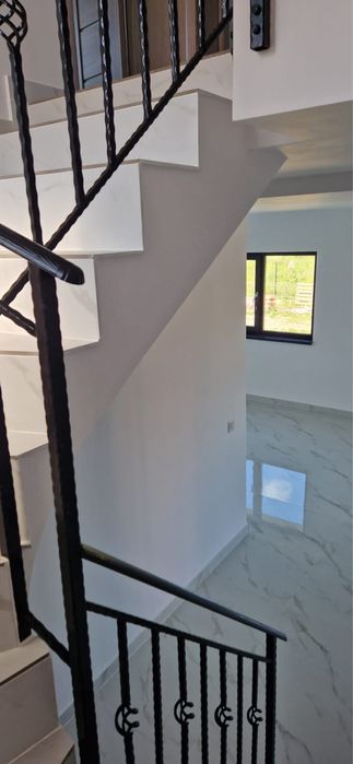 Vand casa noua la cheie in Cornu de Jos