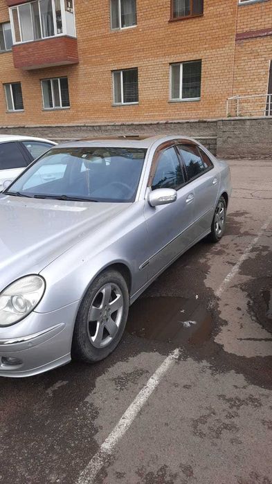 Mercedes Benz E350