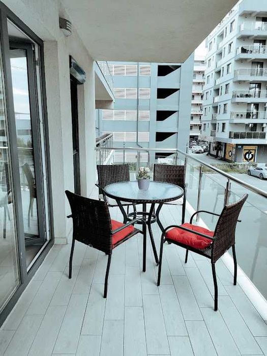 Proprietar inchiriez pentru vara apartament 2 camere mobilat cu parcare pazita in Mamaia-DE SILVA RESIDENCE