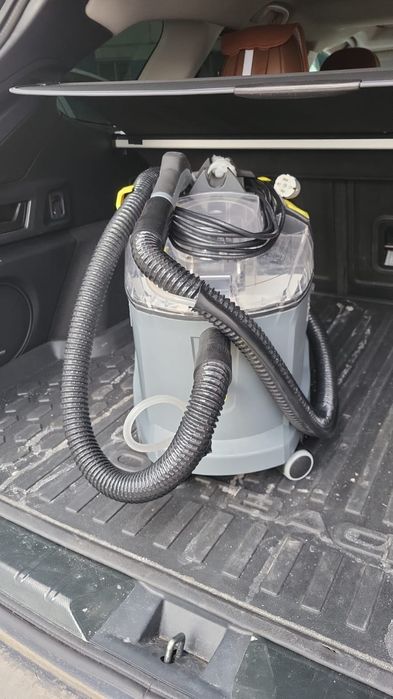 Продам моющий пылесос.