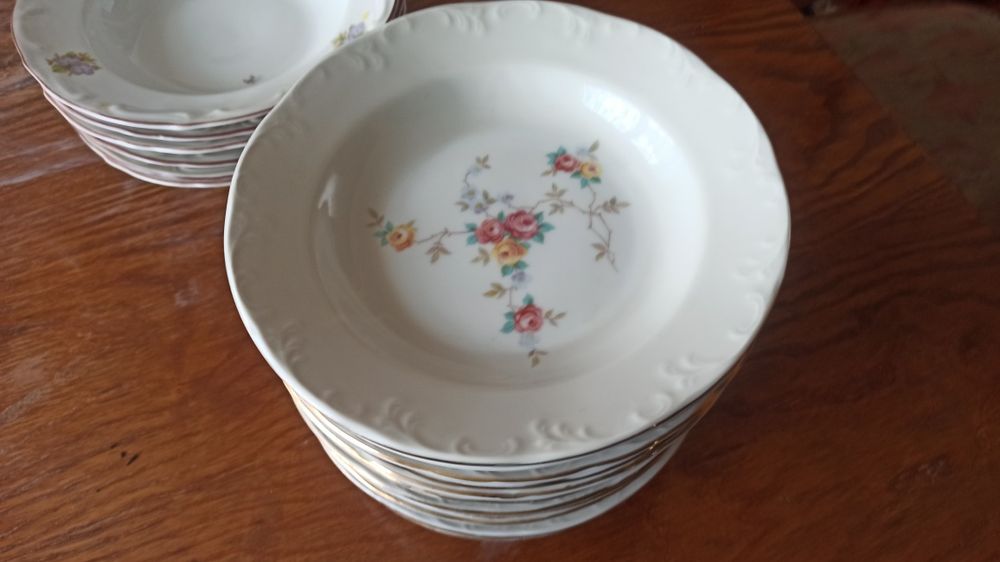 Сервизи чинии български порцелан