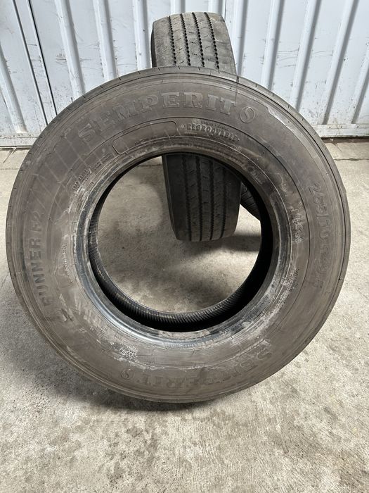 Anvelope 265/70 R19,5 direcții Semperit