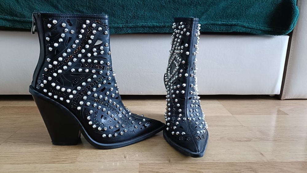 Vând botine dama