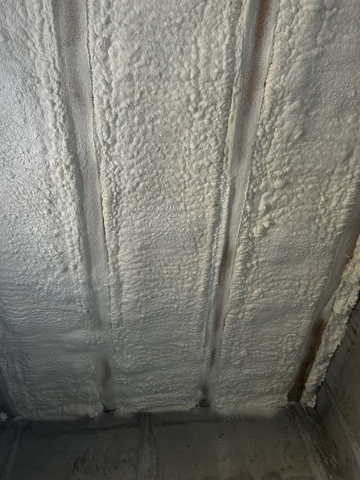 IZOMAX-Izolații cu spumă poliuretanică(mansarde, acoperișuri, tavane)