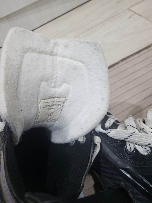 Продам детские коньки