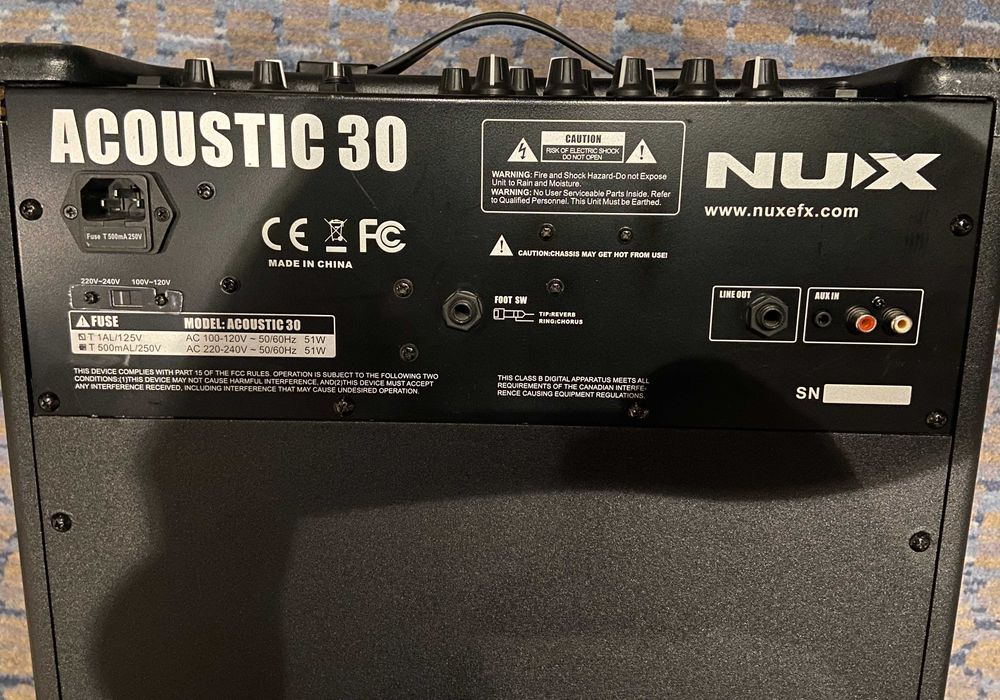 NuX Acoustic 30 amplificator