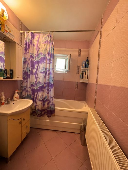 Apartament 2 camere semidecomandat – Moinești, jud. Bacău
