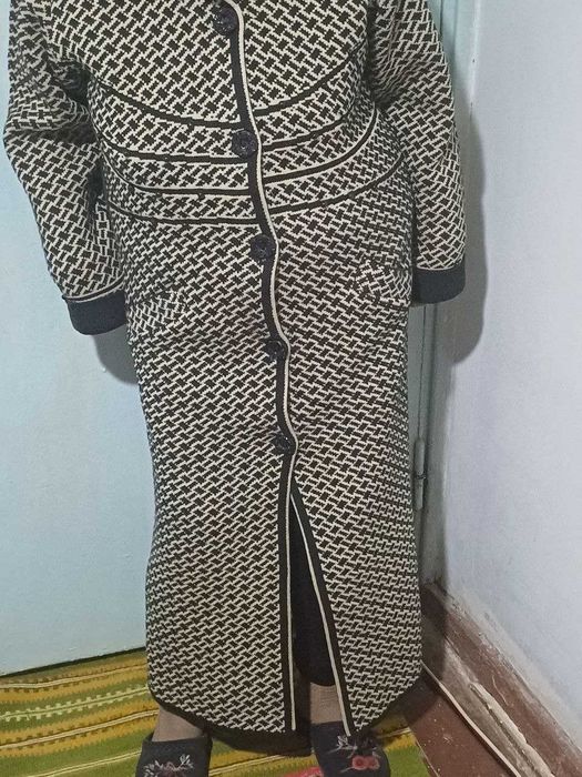 Продается пальто .Теплое и модное .