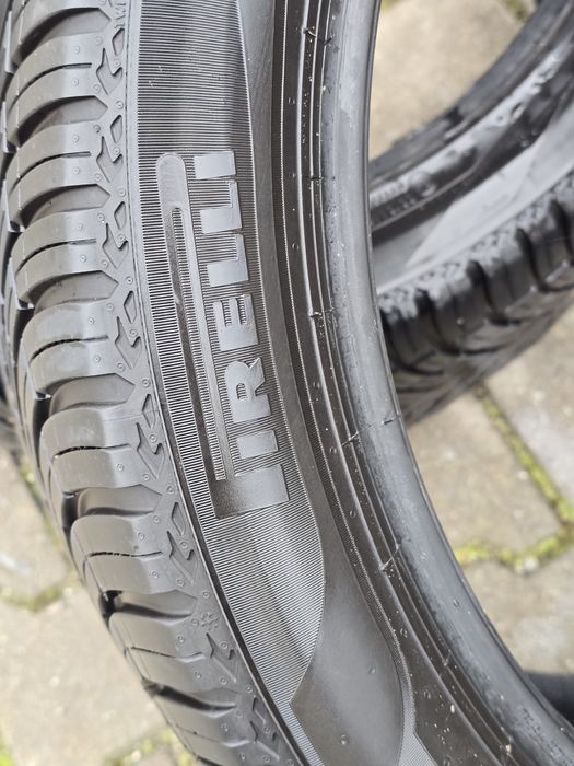 255 40 20 Pirelli