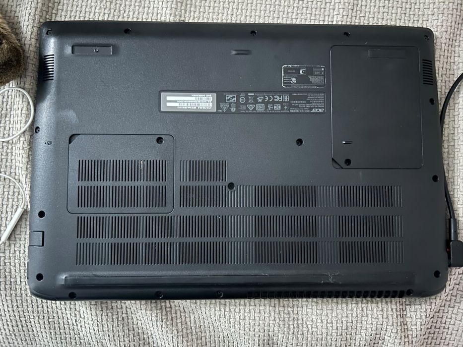 Продам ноутбук Acer Aspire a72