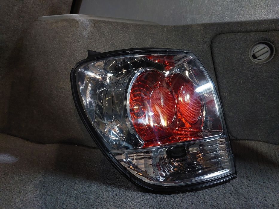 Фонари задние Lexus RX300, Harrier 97-03