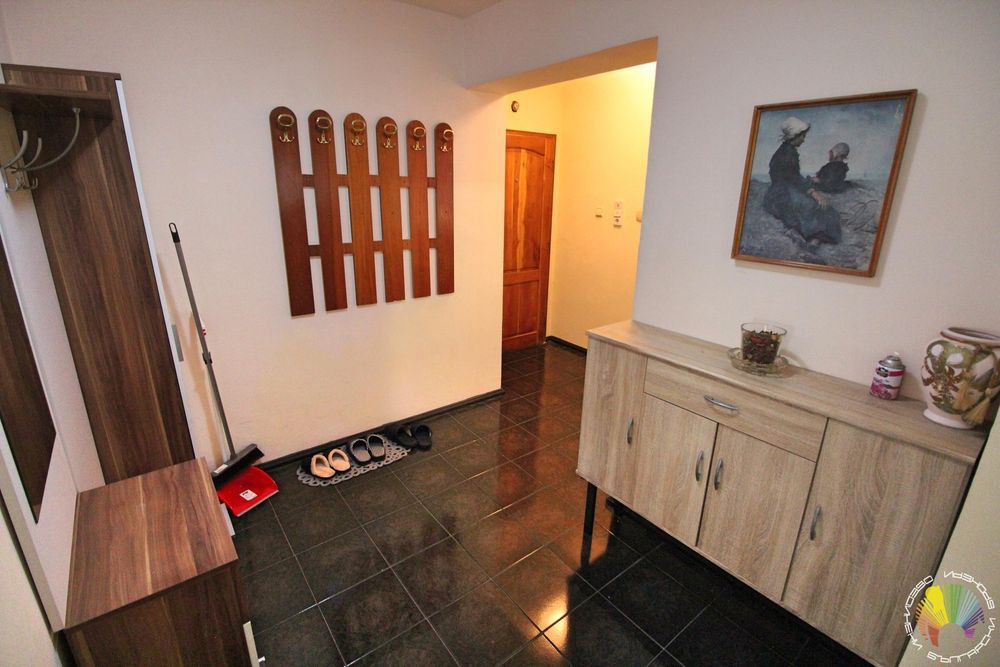 Дава се под наем Тристаен апартамент в Бургас, Център - 76 кв.м за 510 € - Снимка #13