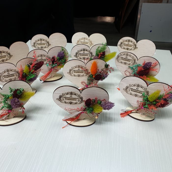 Mărțișoare, disponibile